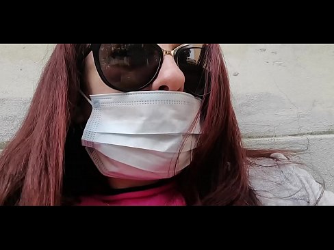 ❤️ ニコレッタは隣人に復讐し、彼のガレージでおしっこをする(特別Covid19イタリア検疫所) ☑ ファッキングビデオ ❌️