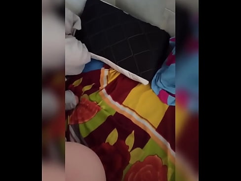 ❤️ 私のルームメイトは、彼女の夫が休暇に行くので、一人で家に滞在し、私は彼女をファックし、ミルクで彼女のお尻を埋めるために機会を利用する ☑ ファッキングビデオ ❌️